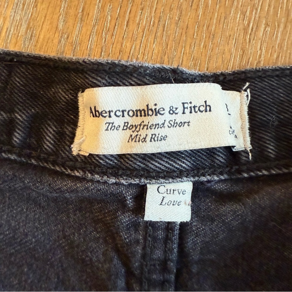 Abercrombie & Fitch Curve Love Charcoal Jean Shorts - Picture 7 of 12